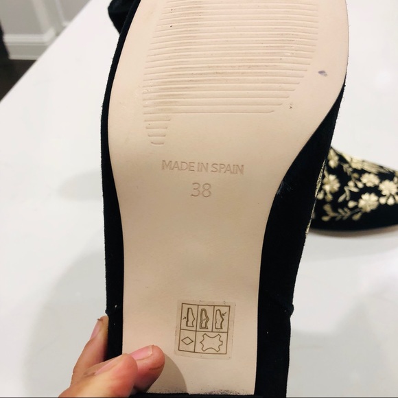 Johnny Was Retro Metallic Embroidered Booties - Picture 8 of 8